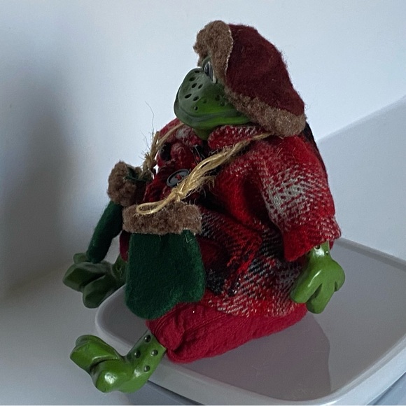 Russ Berrie Frog YUKON Resin Bean Bag Christmas Kathleen Kelly Critter Factory - Picture 4 of 16
